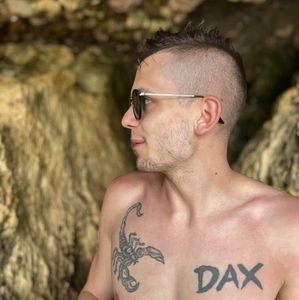 Meet your Posher, Maxime